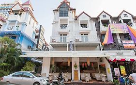 Connect Guesthouse Phuket